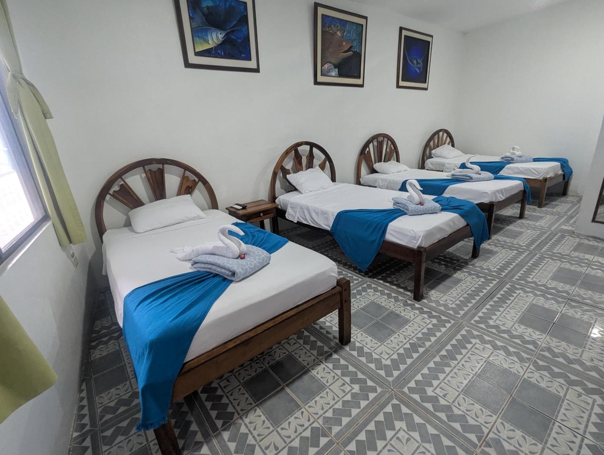 Hostal Gardner Puerto Ayora  Zewnętrze zdjęcie